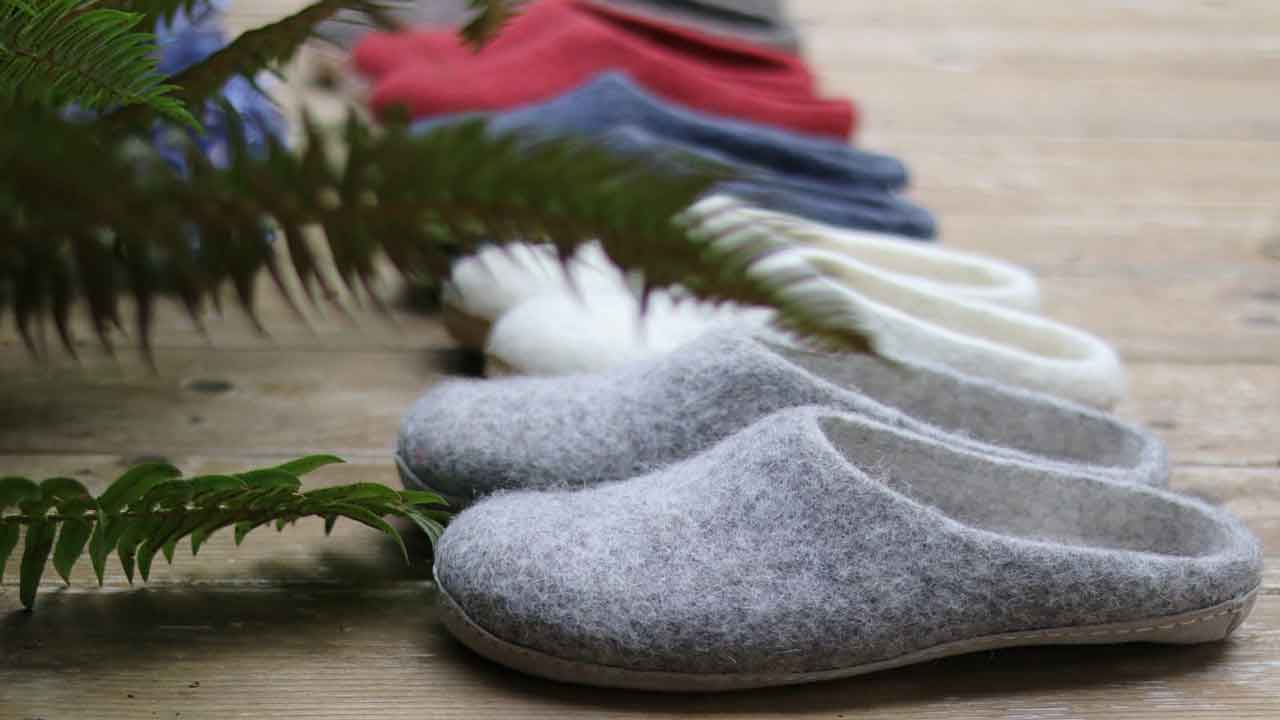 Slippers vs House Shoes: What are the Differences